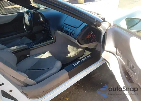 1994 Chevrolet Corvette from USA, damaged, VIN 1G1YY22P1R5107018